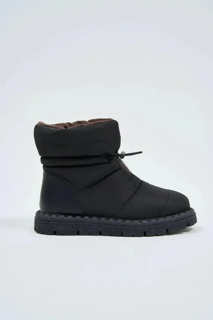 Matte Puff Black   Fable Black