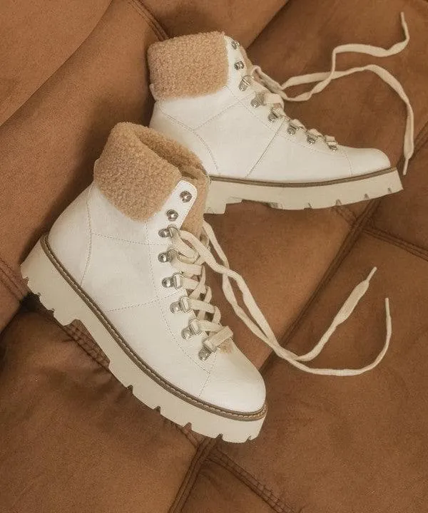 OASIS SOCIETY Aaliyah - Winter Ankle Bootie, 2 Colors