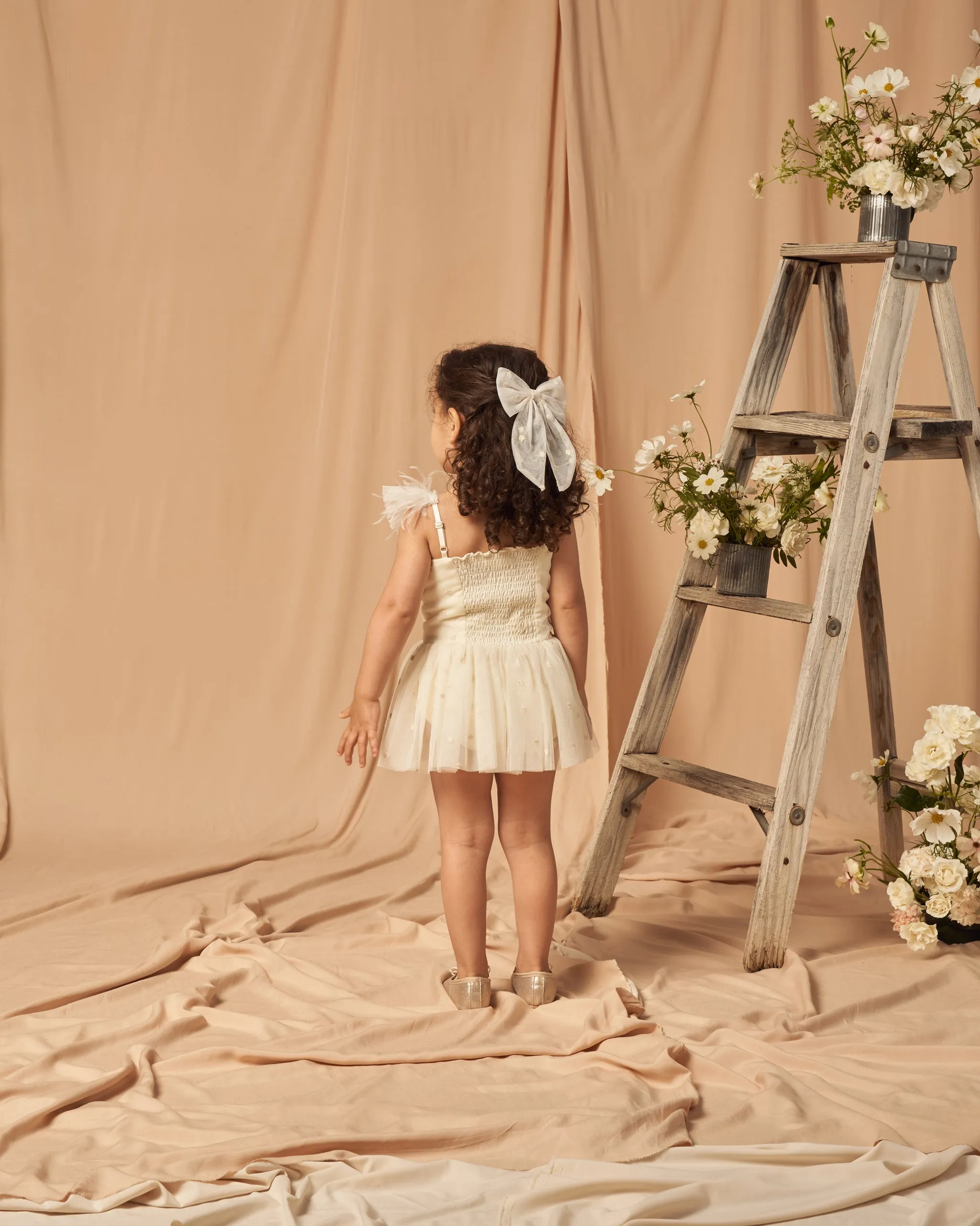 Poppy Tutu, Ivory